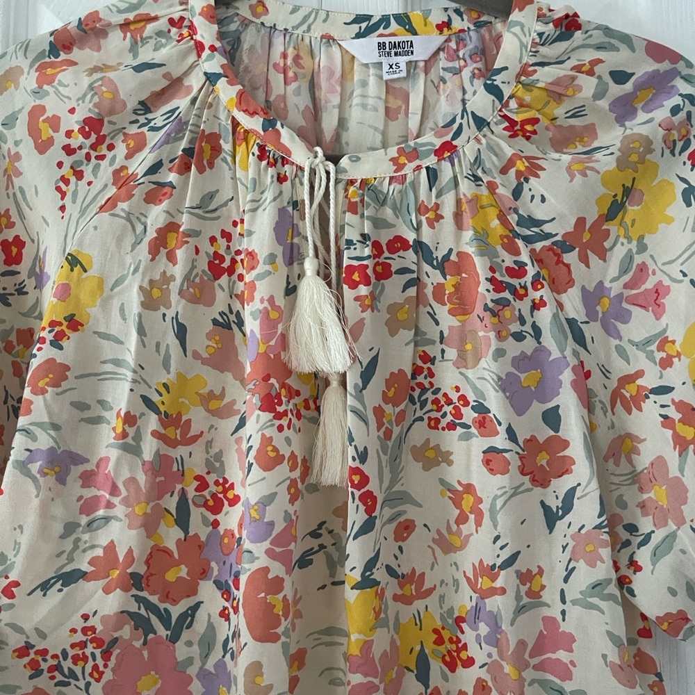 BB Dakota Floral Tassel Blouse XS- boho